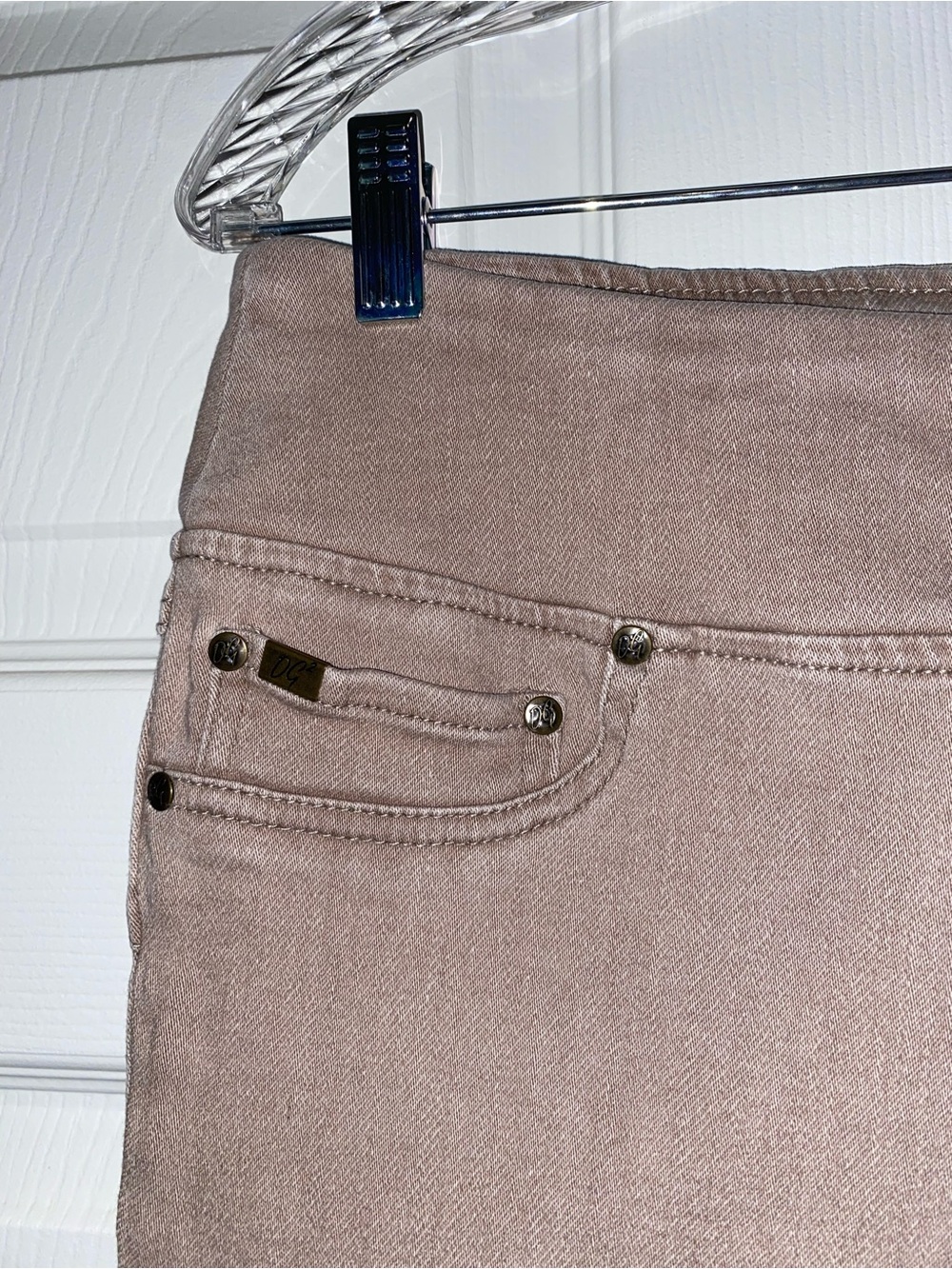 New DG2 by Diane Gilman Tan Bootcut Stretch Jeans - Picture 3 of 9